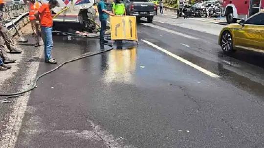 Şanlıurfa otomobil sulama tankerine çarptı: 1 ölü