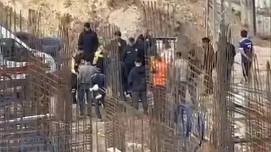 Şantiye çalışanı işçiler birbirine girdi