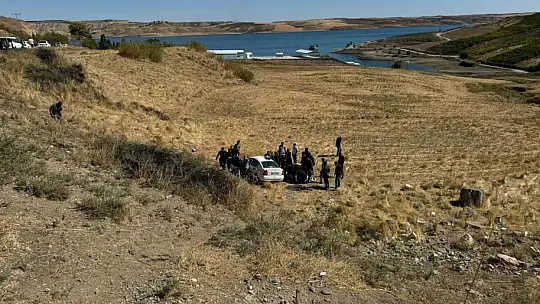 Kahta'da şarampole yuvarlanan otomobildeki 6 kişi yaralandı