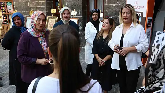 Şehit yakınları ve gaziler için 'Sanatla Yaşam Sergisi' Diyarbakır'da açıldı