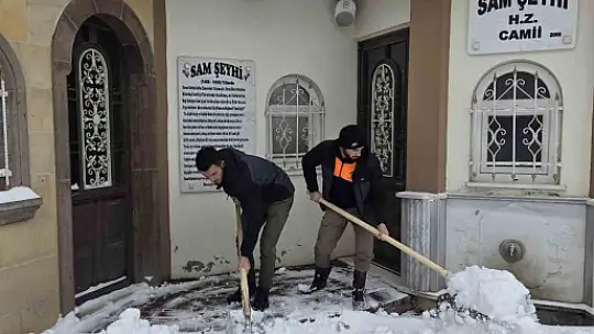 Şehitkamil'de camiler ibadete hazır