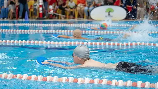 Şehitkamil'de çocuklar Alleben ile hem öğrendi hem serinledi