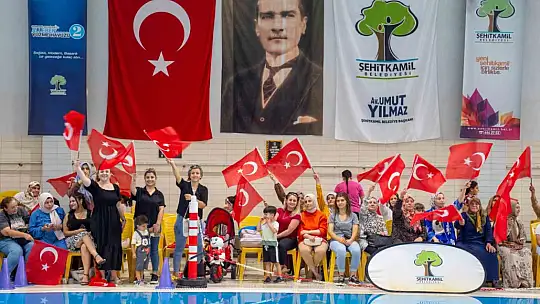 Şehitkamil'de çocuklar Alleben ile hem öğrendi hem serinledi