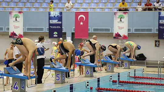 Şehitkamil'de çocuklar Alleben ile hem öğrendi hem serinledi
