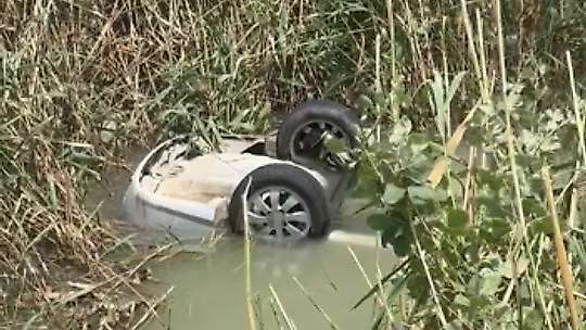 Sulama kanalına devrilen otomobildeki anne ve oğlu hayatını kaybetti