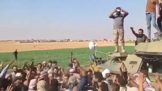 Suriye'de kuyuya düşen çocuk kurtarılarak tedavi için Şanlıurfa'ya getirildi