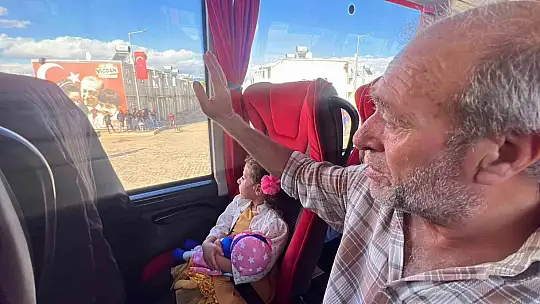 Suriyelilerin ülkelerine geri dönüşü sürüyor