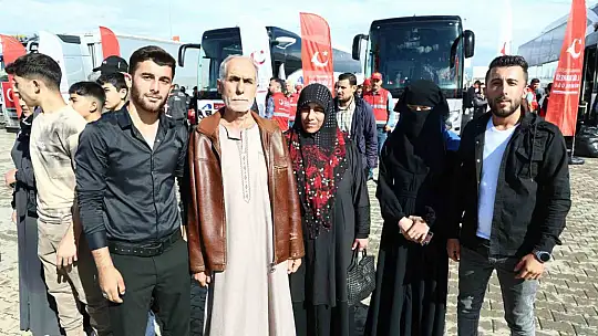 Suriyelilerin ülkelerine geri dönüşü sürüyor