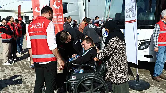 Suriyelilerin ülkelerine geri dönüşü sürüyor