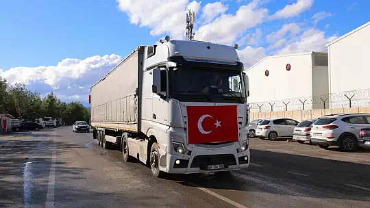 Suriyelilerin ülkelerine geri dönüşü sürüyor