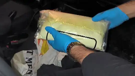 Takside 100 kilo uyuşturucu üretilebilecek ham madde ele geçirildi: 5 tutuklama