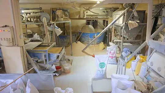 Taş değirmenler zamana direniyor