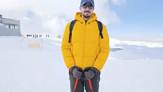 Tatille birlikte kayak merkezlerinde yoğunluk: Yedikuyular'da kar keyfi