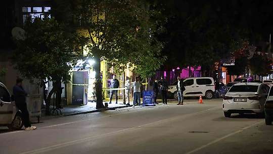 Tekel bayisine silahlı saldırı: 2 yaralı