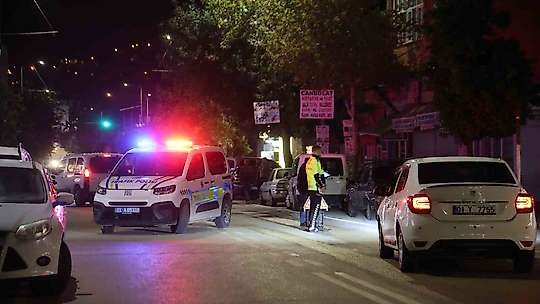 Tekel bayisine silahlı saldırı: 2 yaralı