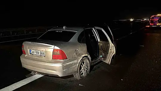 3 araç çarpıştı: 7 yaralı