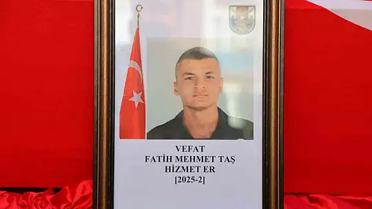 Terhis olduktan 5 gün sonra vefat eden genç son yolculuğuna uğurlandı