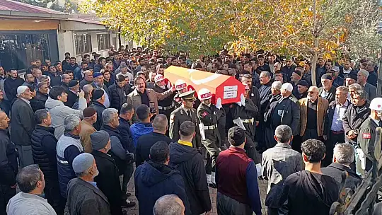 Terhis olduktan 5 gün sonra vefat eden genç son yolculuğuna uğurlandı