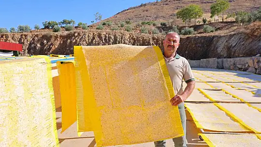 Tescilli Maraş tarhanasında sezon sona eriyor, son üretimler yapılıyor