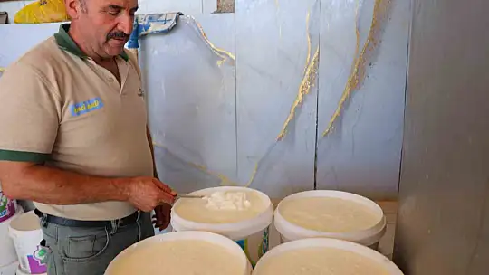 Tescilli Maraş tarhanasında sezon sona eriyor, son üretimler yapılıyor