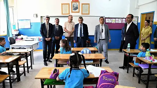 TKDK Malatya'dan kırsaldaki öğrencilere eğitim seti desteği