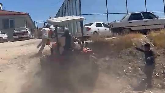 Traktörü üzerlerine sürdüğü kavganın kamera görüntüleri ortaya çıktı
