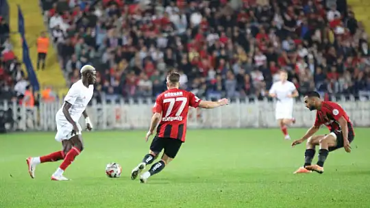 Trendyol Süper Lig: Gaziantep FK: 3 - Antalyaspor: 2 (Maç sonucu)