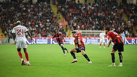 Trendyol Süper Lig: Gaziantep FK: 3 - Antalyaspor: 2 (Maç sonucu)