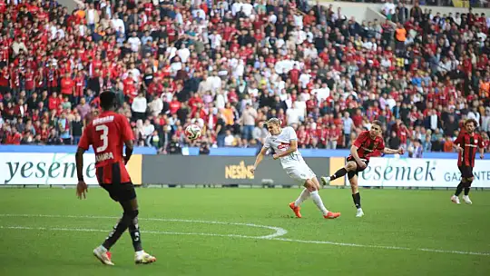 Trendyol Süper Lig: Gaziantep FK: 2 - Çaykur Rizespor: 2 (Maç sonucu)
