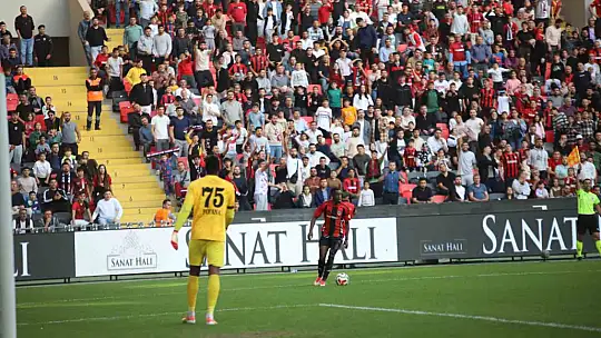 Trendyol Süper Lig: Gaziantep FK: 2 - Çaykur Rizespor: 2 (Maç sonucu)