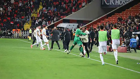 Trendyol Süper Lig: Gaziantep FK: 1 - Eyüpspor: 2 (Maç sonucu)