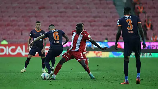 Trendyol Süper Lig: Samsunspor: 2 - RAMS Başakşehir: 0 (Maç sonucu)
