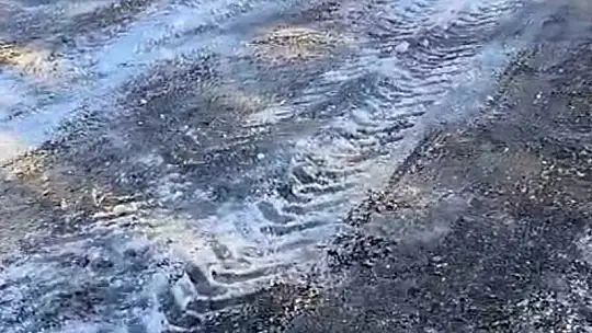 Tufanbeyli buz kesti