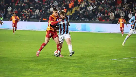 Turkcell Süper Kupa: Galatasaray: 2 - Trabzonspor: 0 (İlk yarı)