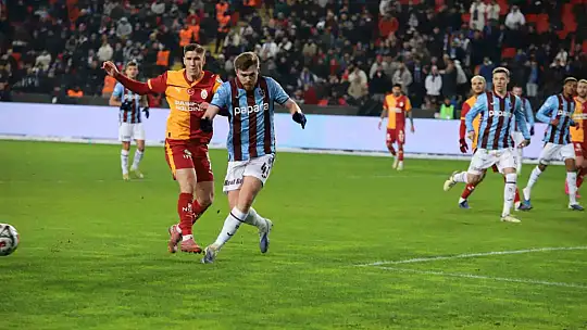 Turkcell Süper Kupa: Galatasaray: 2 - Trabzonspor: 0 (İlk yarı)