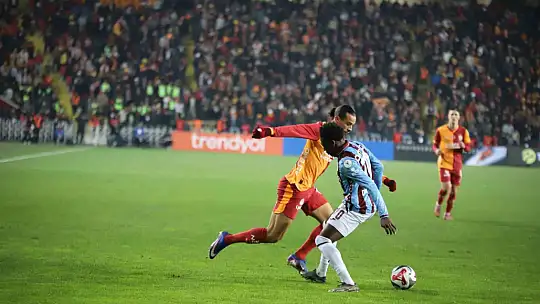 Turkcell Süper Kupa: Galatasaray: 2 - Trabzonspor: 0 (İlk yarı)