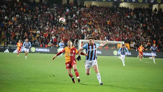Turkcell Süper Kupa: Galatasaray: 2 - Trabzonspor: 0 (İlk yarı)