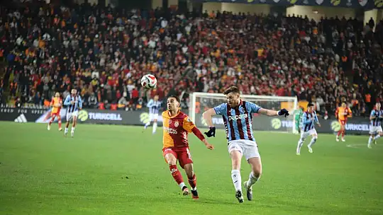 Turkcell Süper Kupa: Galatasaray: 2 - Trabzonspor: 0 (İlk yarı)