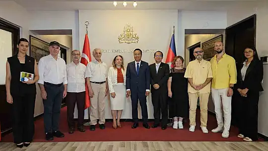 Türkiye ile Kamboçya arasında sağlık ve ticarette stratejik iş birliği
