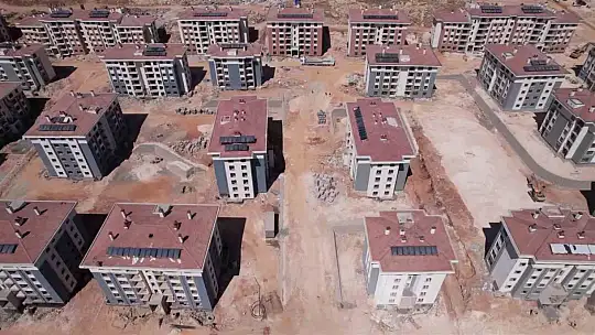 Türkiye'nin en büyük şantiyesinde binlerce işçi çalışıyor