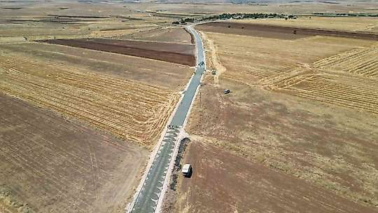Üç ilçeyi birbirine bağlayan yolda çalışmalar sürüyor