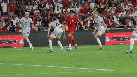 Türkiye İzlanda'yı Kerem'le geçti