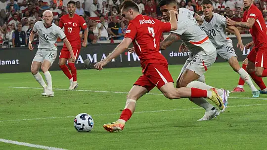 Türkiye İzlanda'yı Kerem'le geçti
