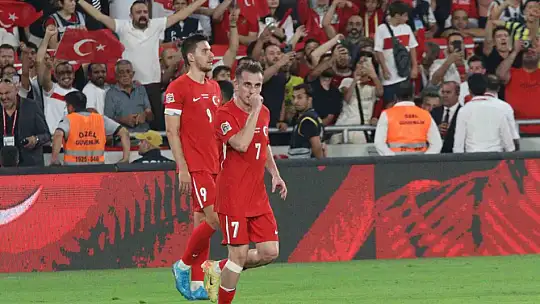Türkiye İzlanda'yı Kerem'le geçti