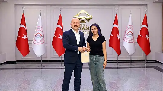 Vali Osman Varol, LGS şampiyonlarını ağırladı