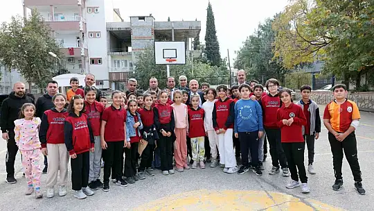 Adıyaman Valisi öğretmen ve öğrencilerle bir araya geldi