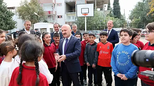 Adıyaman Valisi öğretmen ve öğrencilerle bir araya geldi