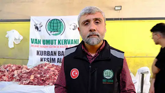 Van'da geleneksel toplu kurban kesimi