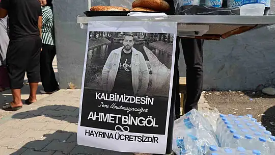 Vefat eden mühendisin adına YKS öncesi simit ve ayran dağıtıldı