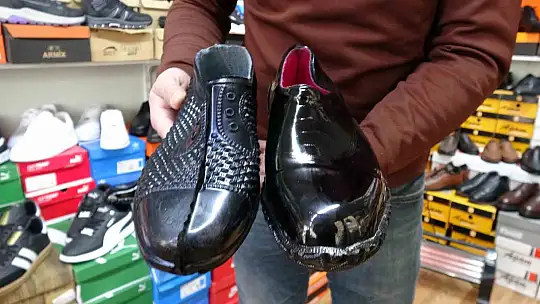 Kara Lastik ayakkabıya ilgi devam ediyor